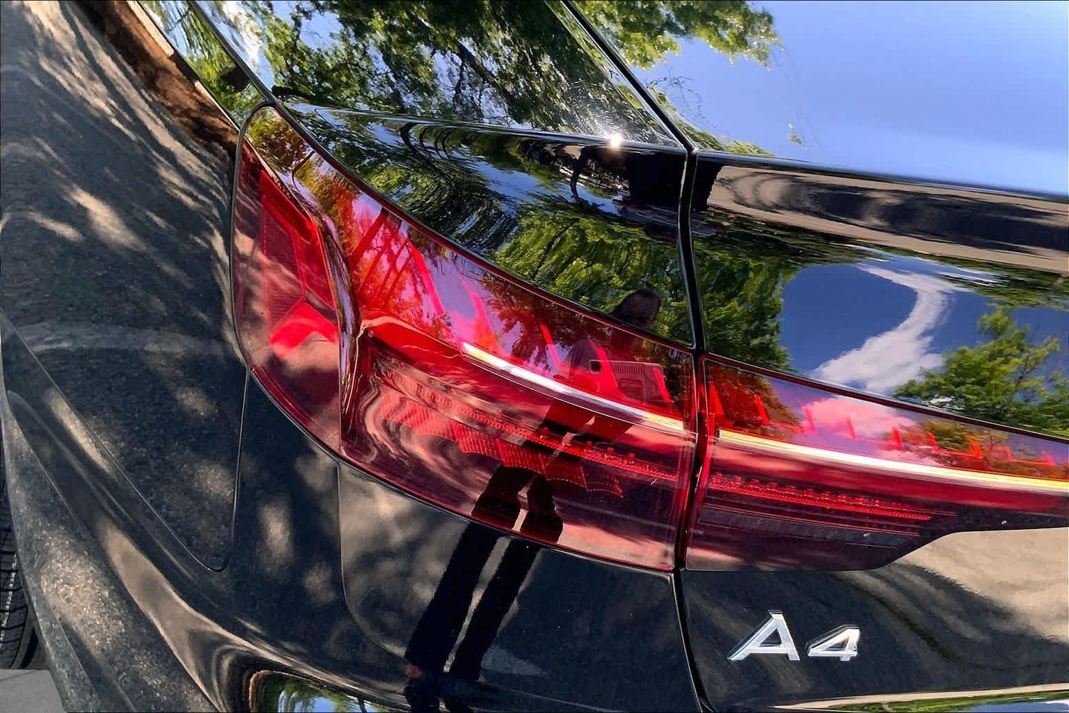 Used 2022 Brilliant Black Audi Premium image 27