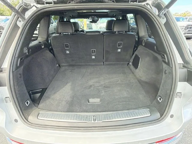 Used 2024 Silver Jeep Overland image 28