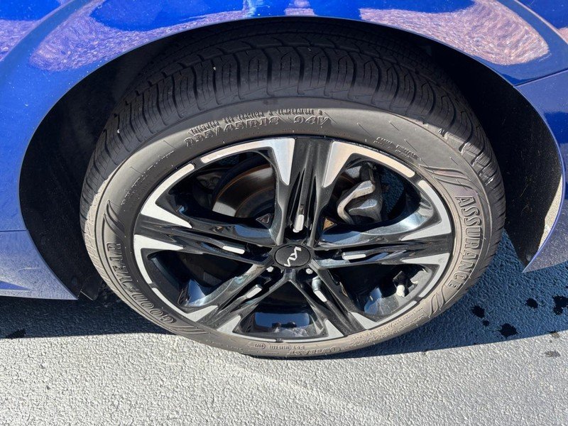 Used 2024 Sapphire Blue Kia GT-Line Auto FWD image 8