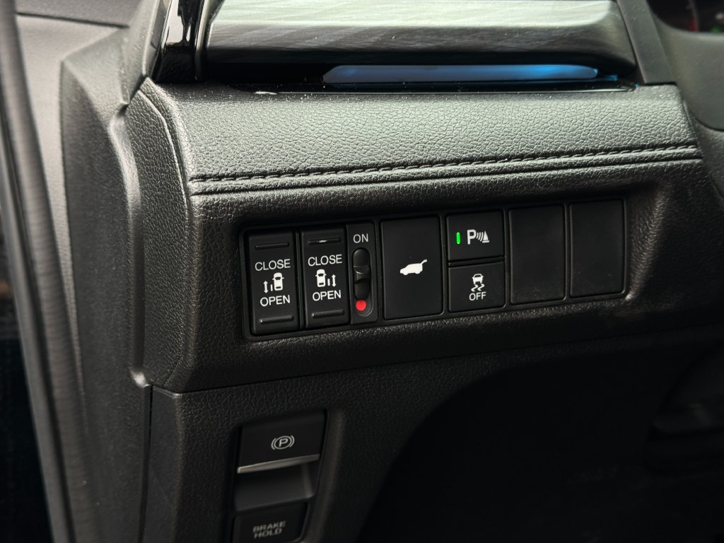 2025 Honda Odyssey Elite - Photo 12