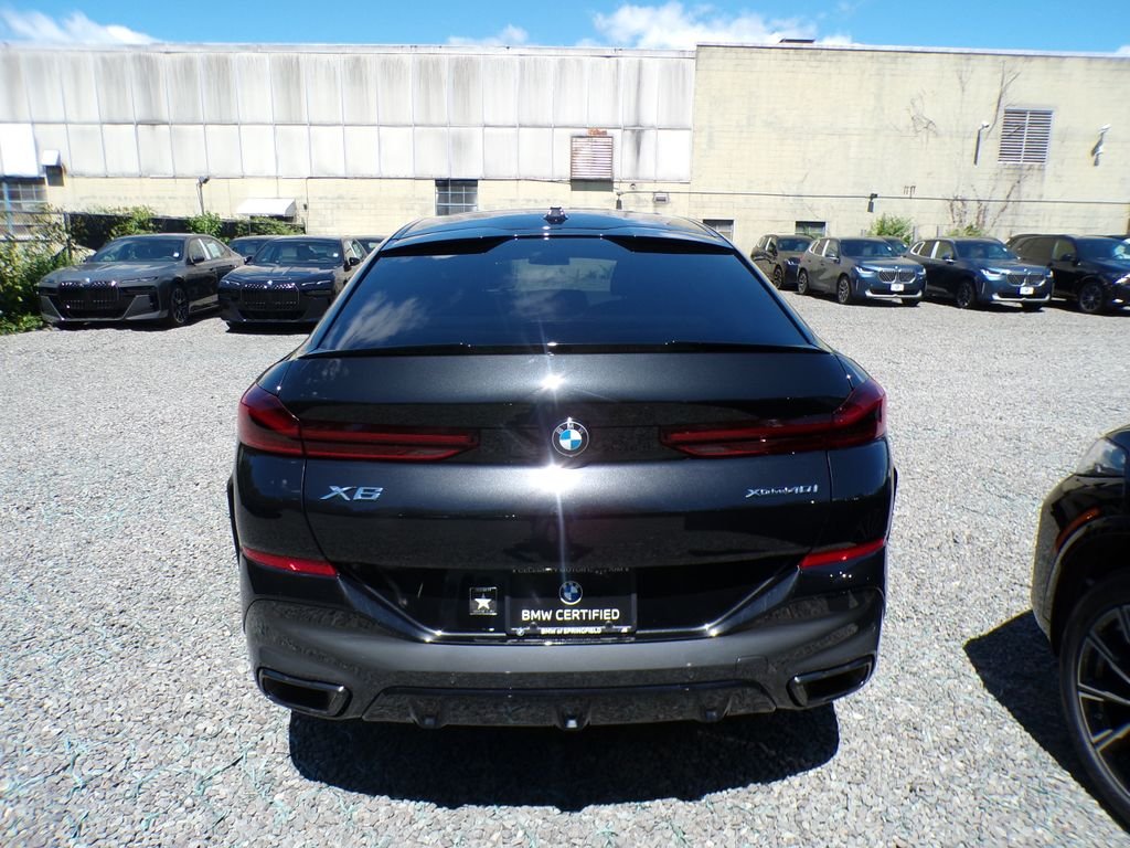 Used 2026 Black BMW xDrive40i image 4