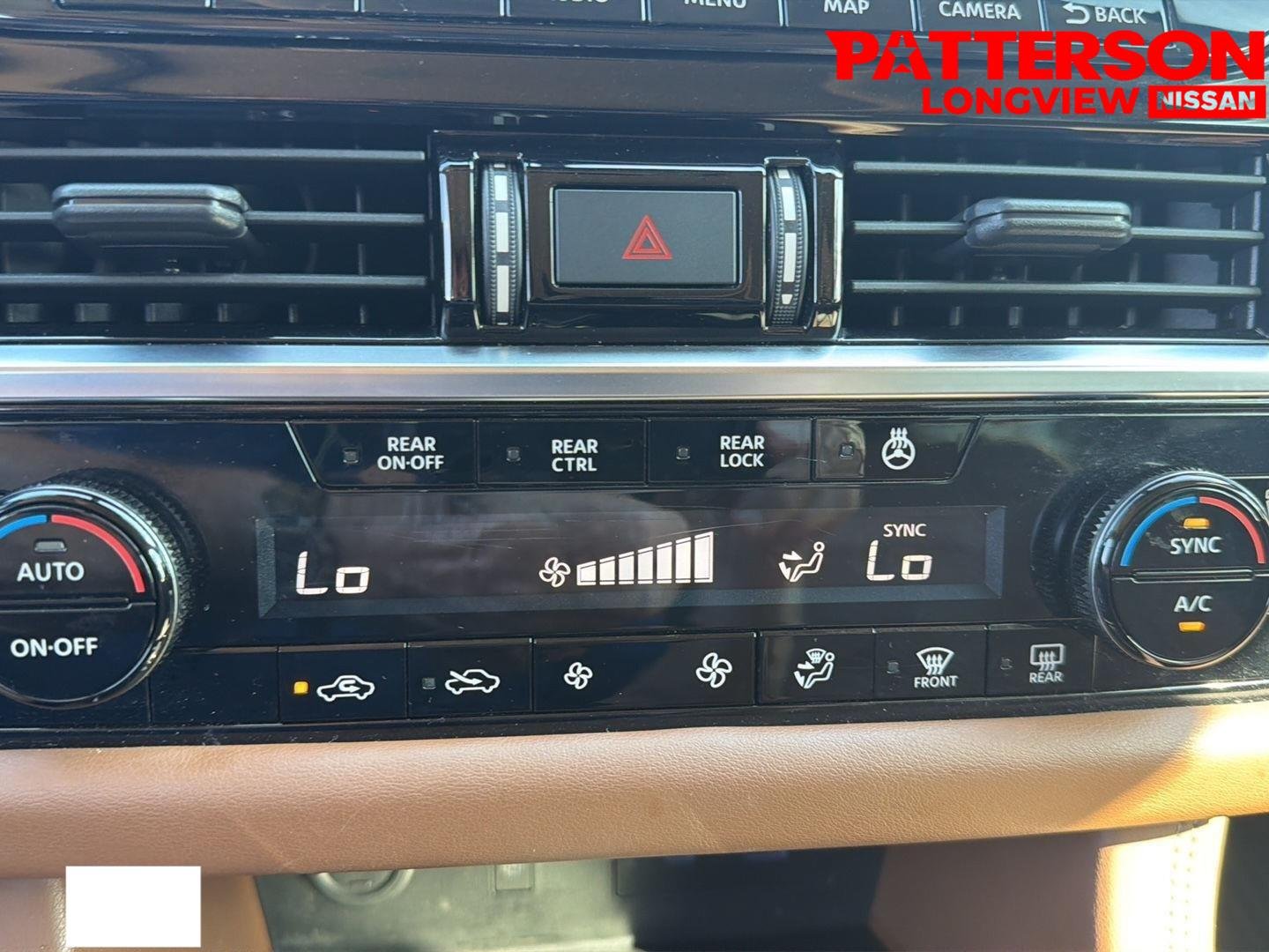 Used 2023 Obsidian Green Pearl Nissan Platinum image 12
