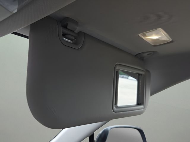 Used 2023  Toyota XLE image 29