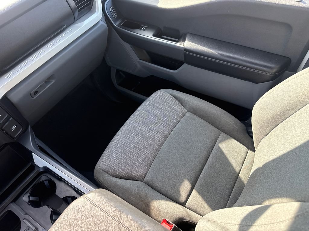 Used 2025 White Ford XLT image 15