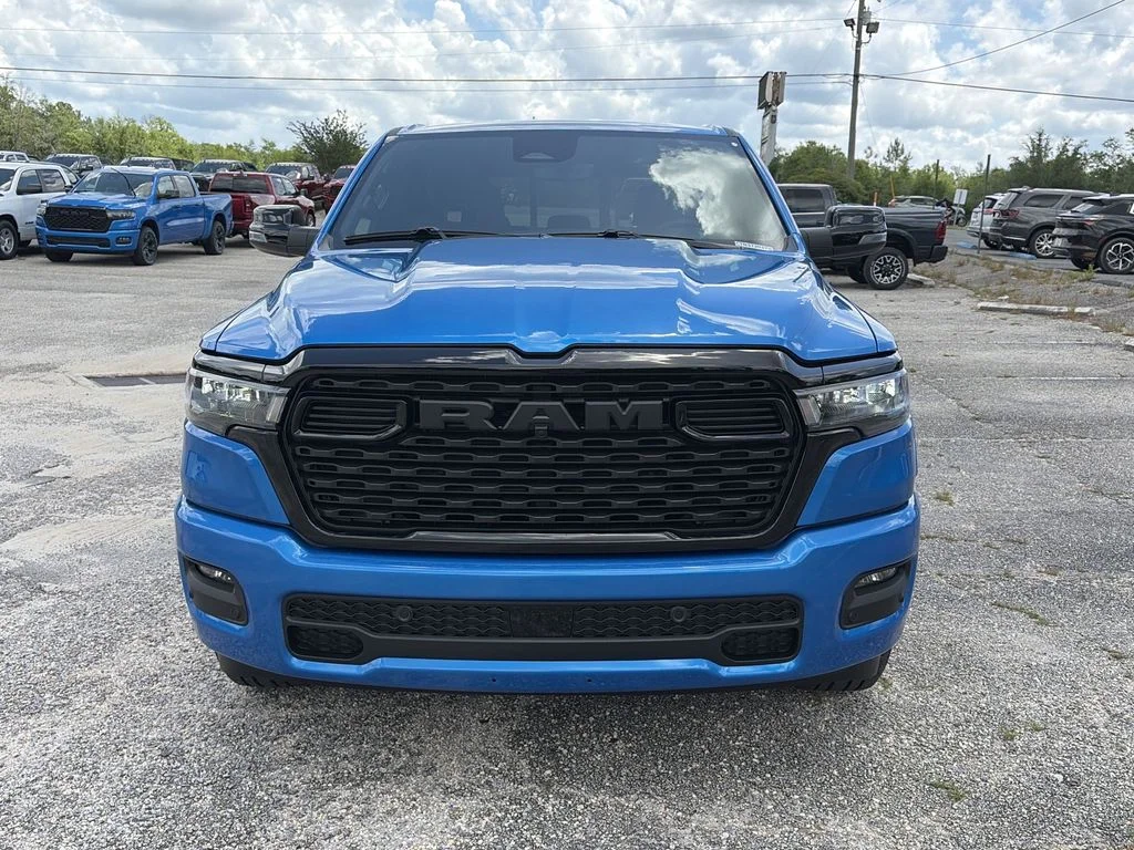 New 2026 Hydro Blue Pearl-Coat Exterior Paint RAM Big Horn/Lone Star image 9