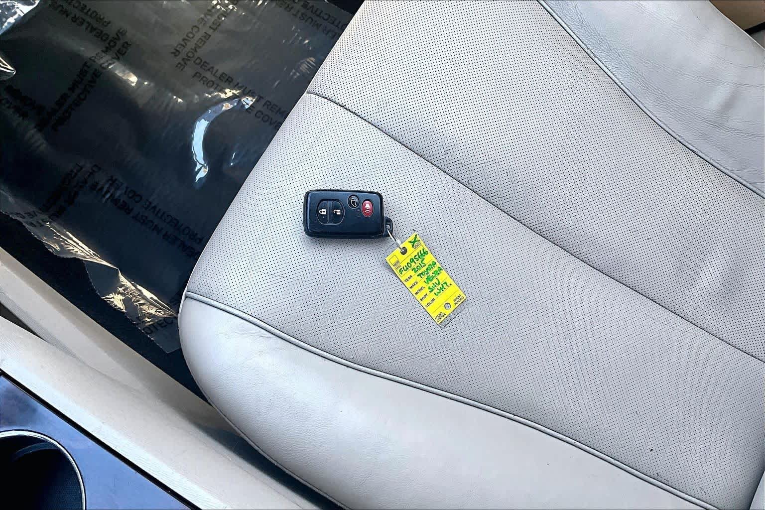 Used 2015 Blizzard Pearl Toyota XLE image 14