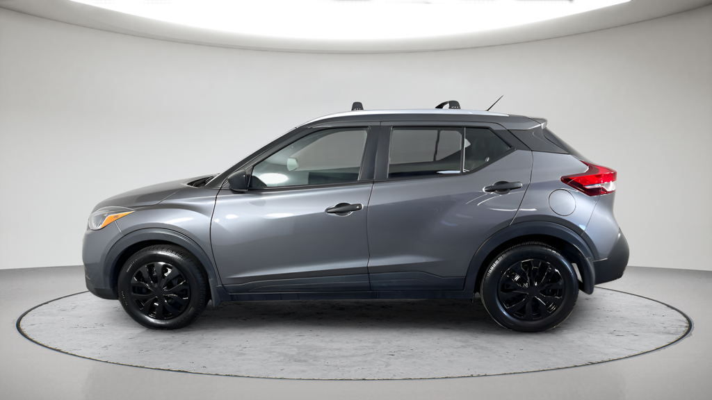 Used 2018 Gun Metallic Nissan S image 6