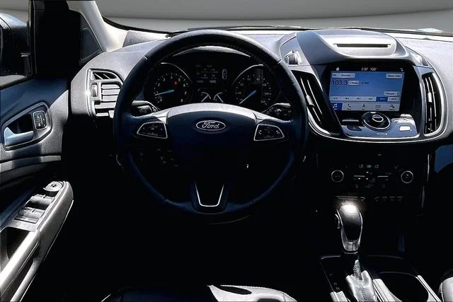 Used 2018 Magnetic Metallic Ford Titanium image 8