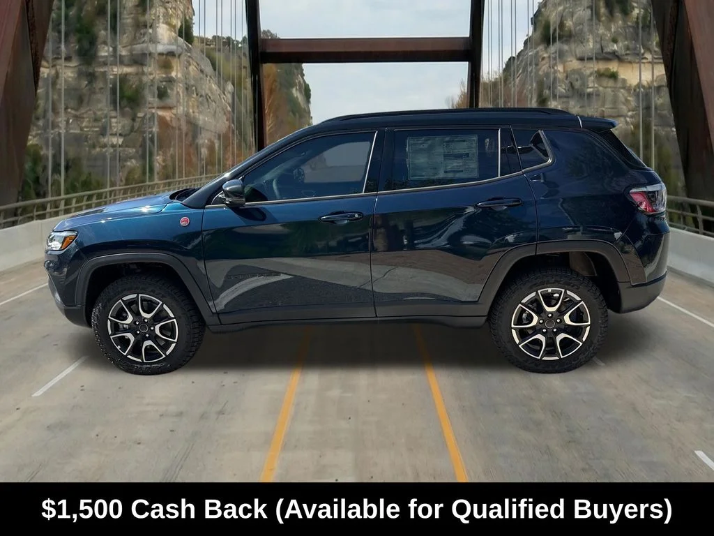 New 2026 Fathom Blue Pearl-Coat Exterior Paint Jeep Trailhawk image 5