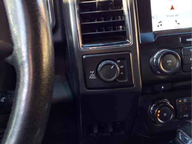 Used 2018 Gray Ford XLT image 10
