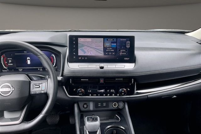 Used 2025 Gray Nissan SL image 6