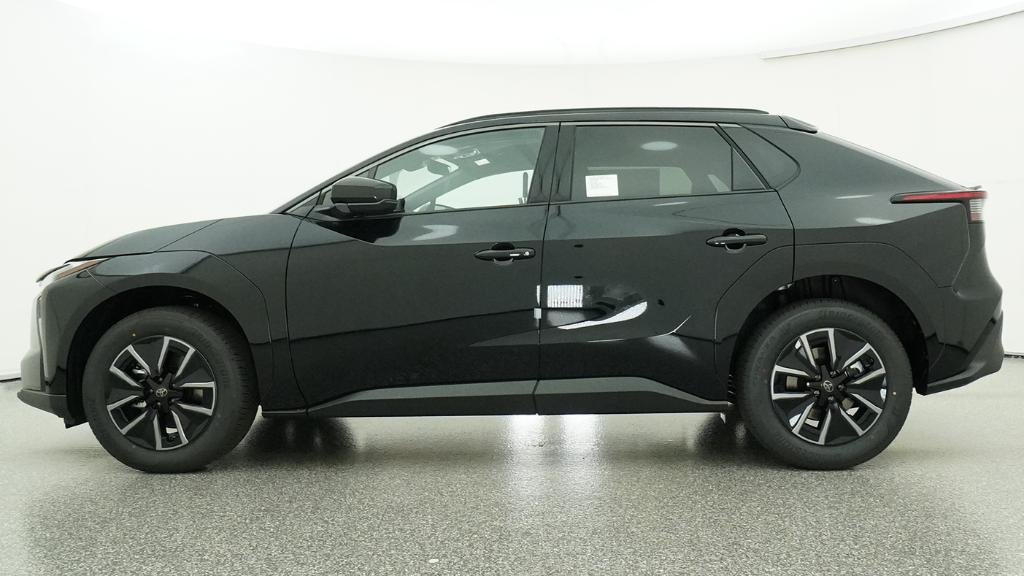 New 2026 Midnight Black Metallic Toyota XLE image 56