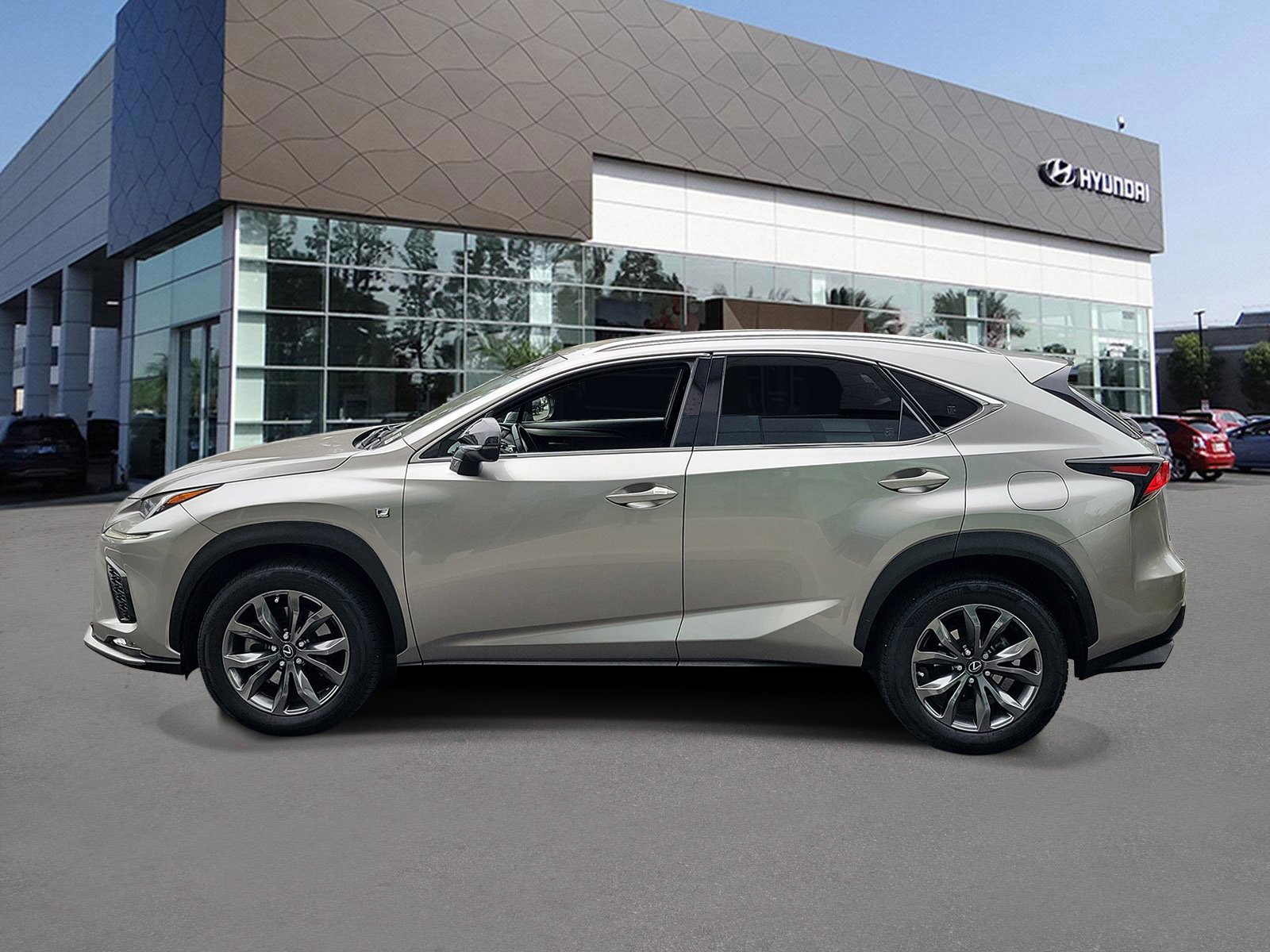 Used 2018 Atomic Silver Lexus  image 3