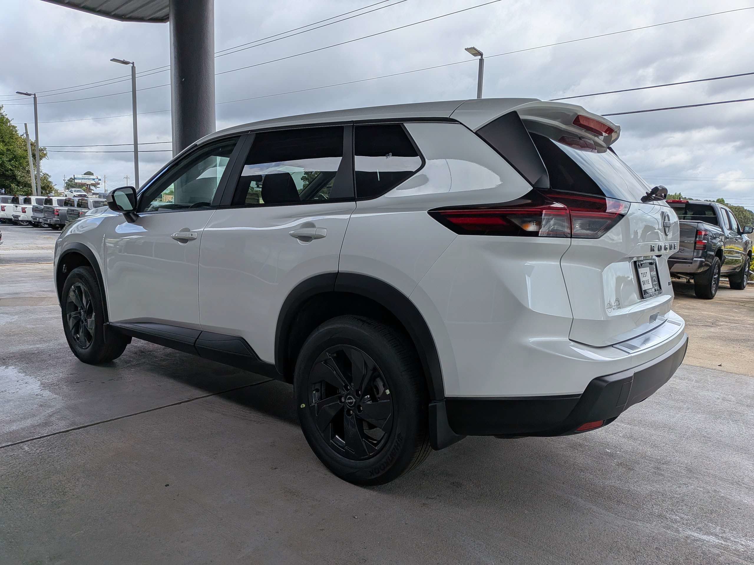 New 2026 White Nissan SV image 5