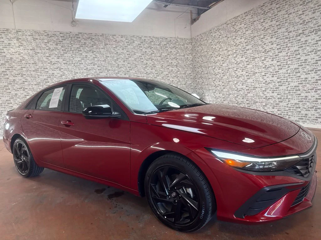 Used 2026 Ultimate Red Hyundai SEL Sport image 1