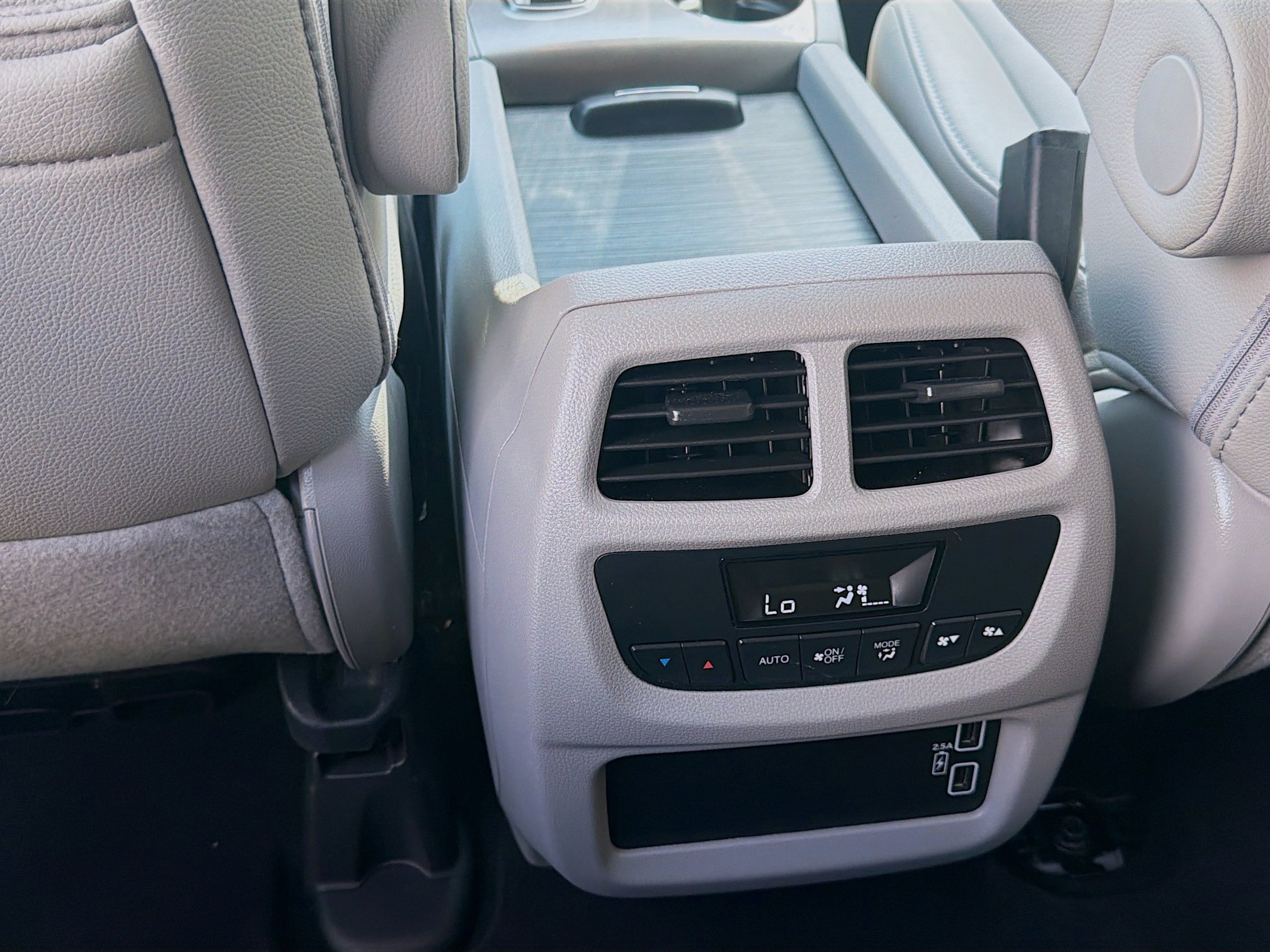 2022 Honda Pilot SE - Photo 22