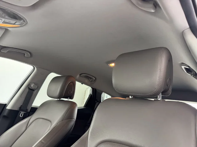 Used 2018 Sparkling Silver Hyundai 2.4 Base image 5