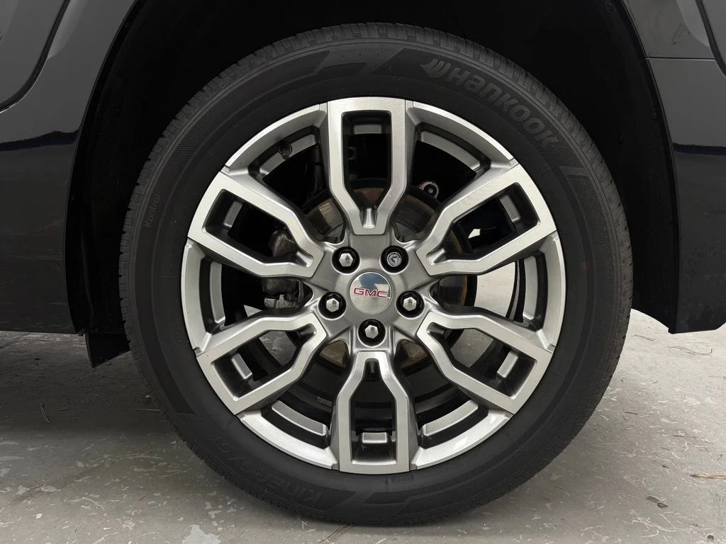 Used 2022 Black GMC Denali image 30