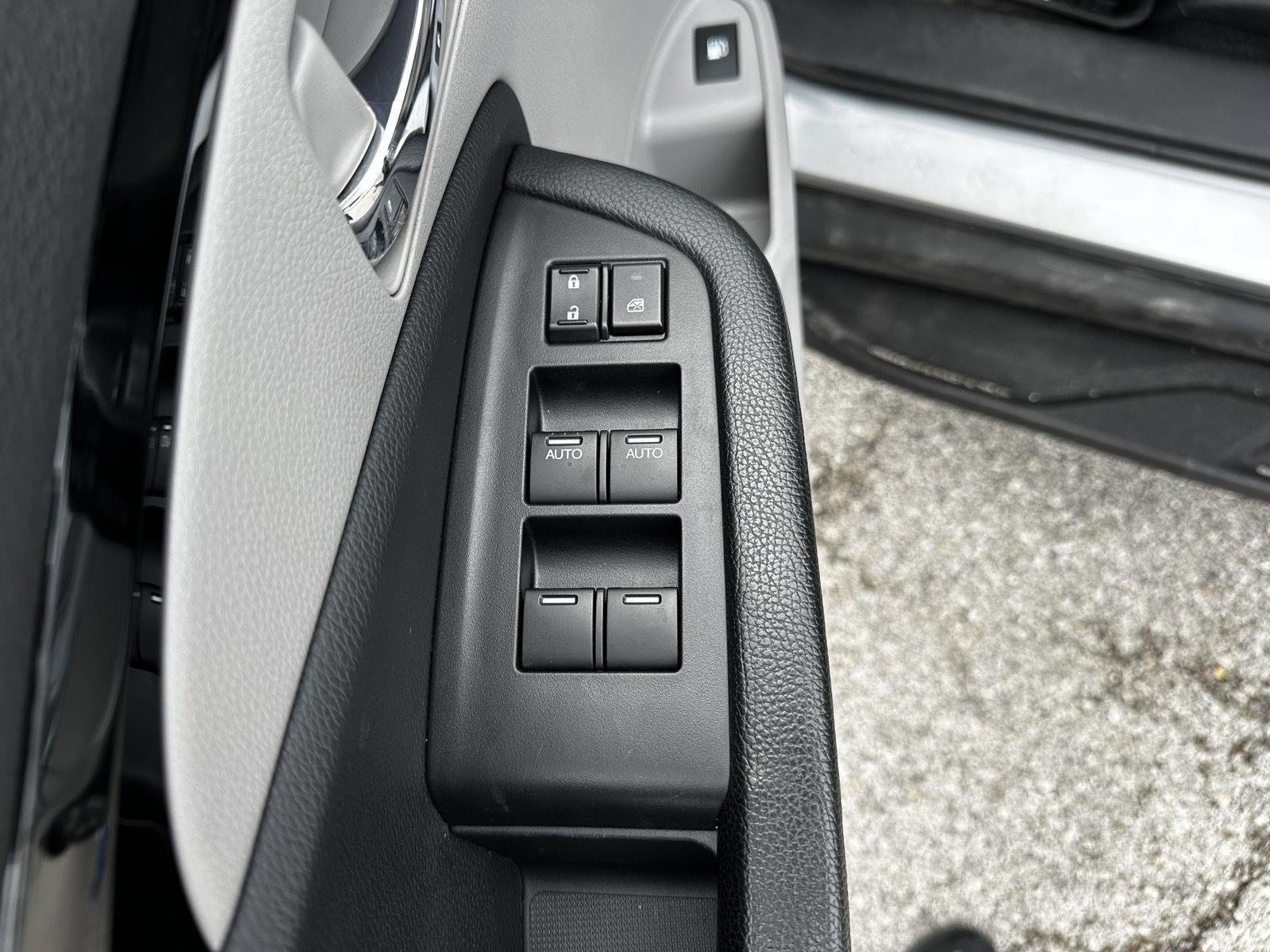 Used 2019 Lunar Silver Metallic Honda RTL-E image 9