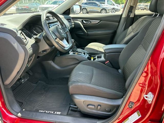 Used 2018 Red Nissan SV image 9