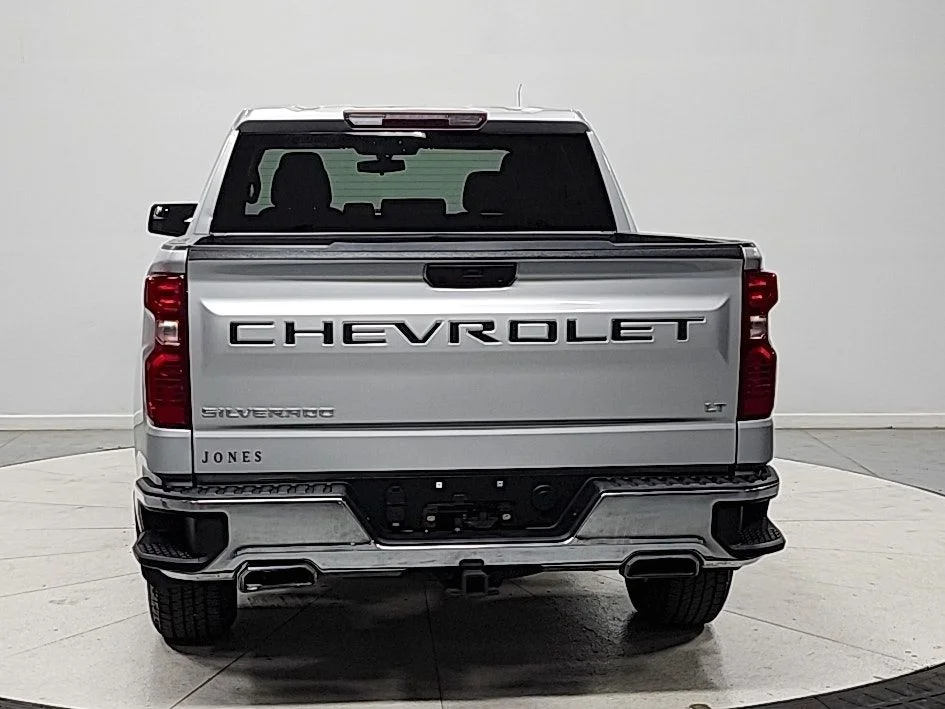 Used 2019 Silver Chevrolet LT image 6
