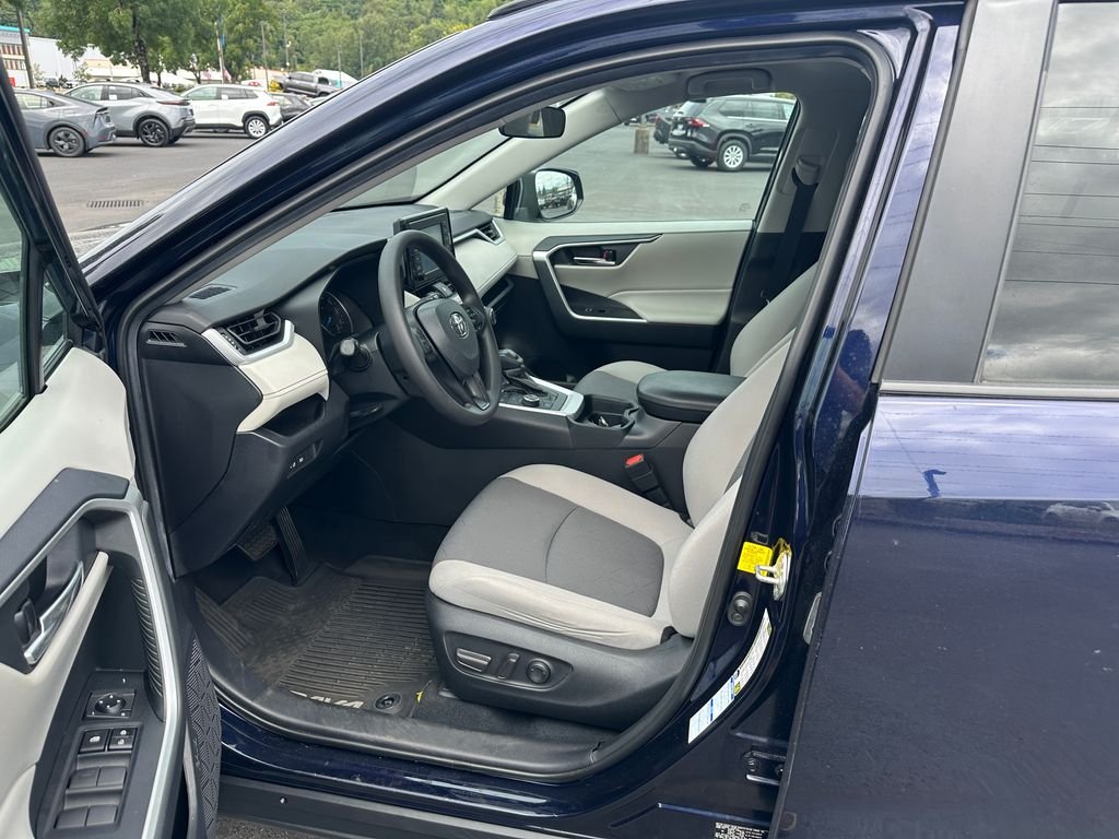 Used 2020 Blue Toyota XLE image 13