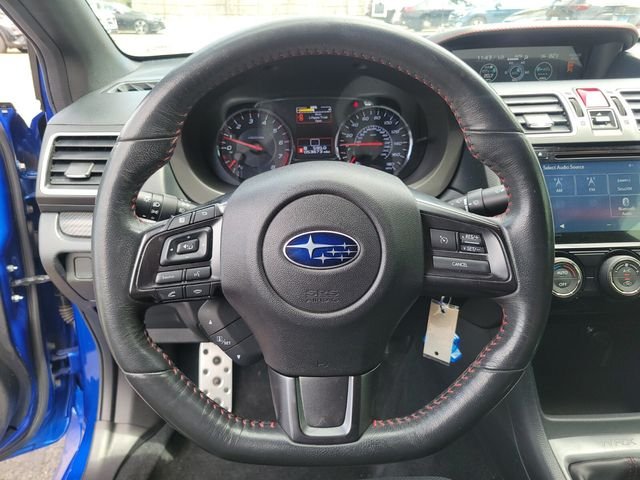 Used 2018 Blue Subaru Premium image 33
