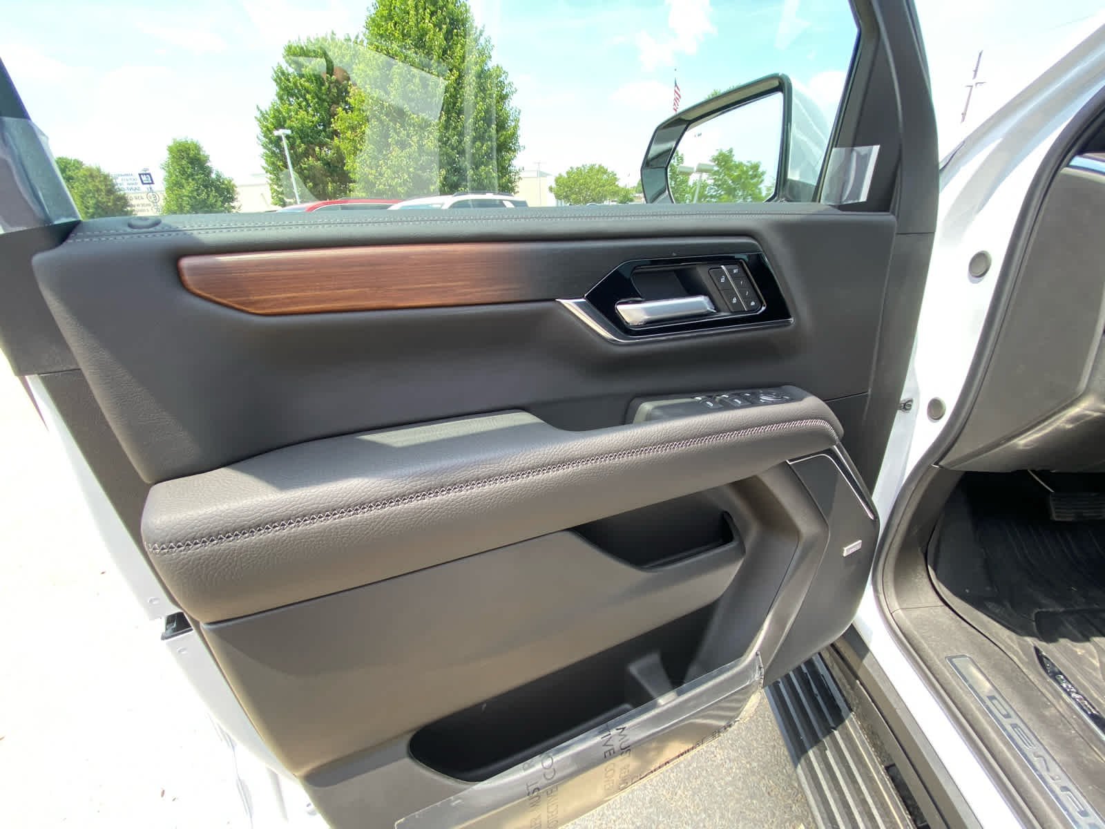 New 2026 Glacier White Tricoat GMC Denali image 6