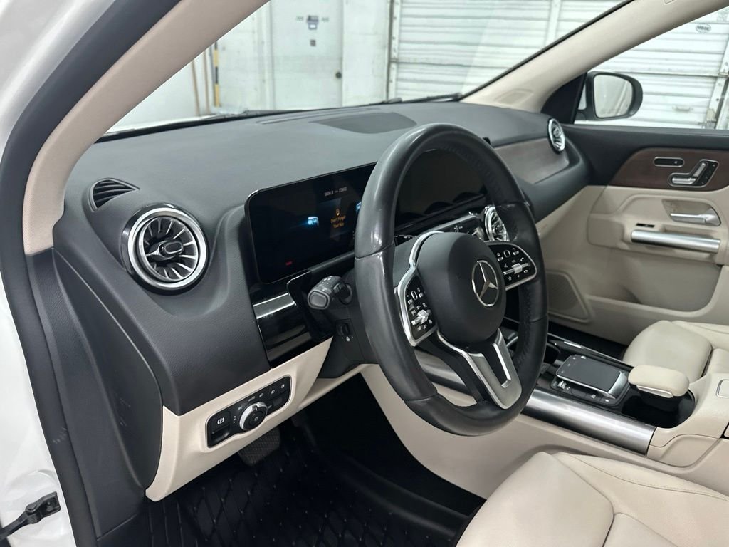 Certified Used 2023 White Mercedes-Benz GLA 250 image 14