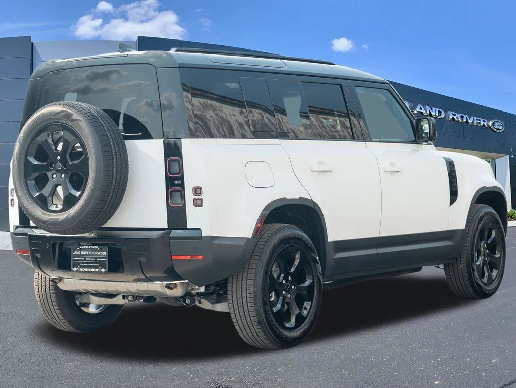 New 2026 White Land Rover S image 4