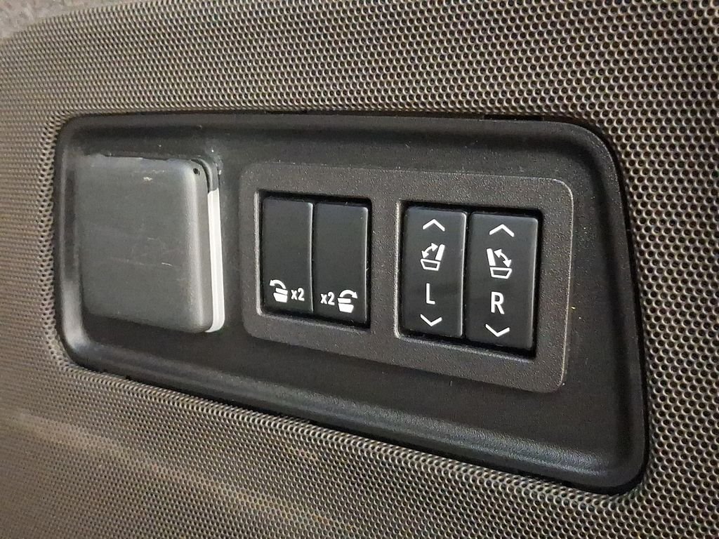 Used 2023 Galactic Gray Cadillac Premium image 33