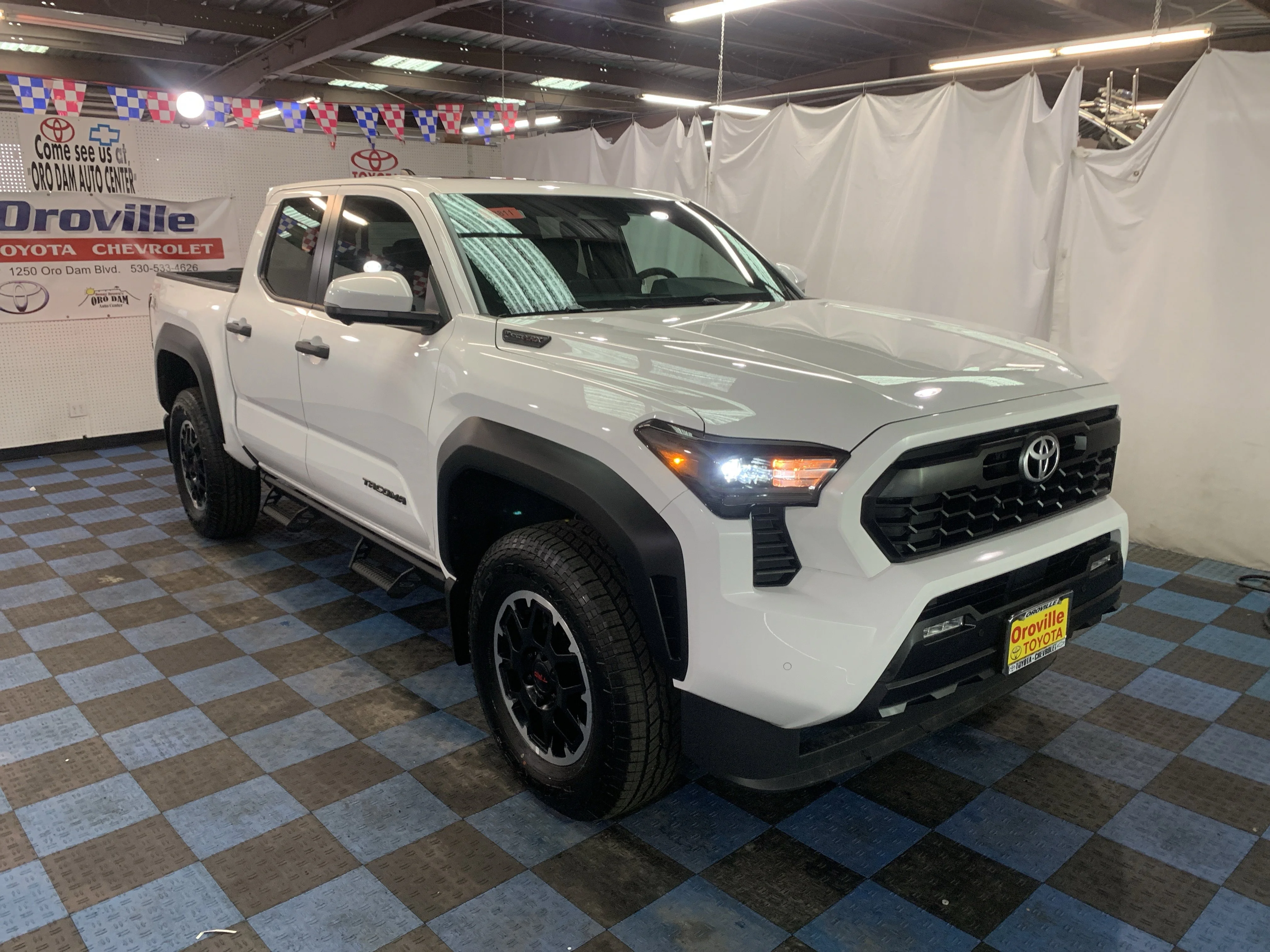 2025 Toyota Tacoma TRD Off Road - Photo 6