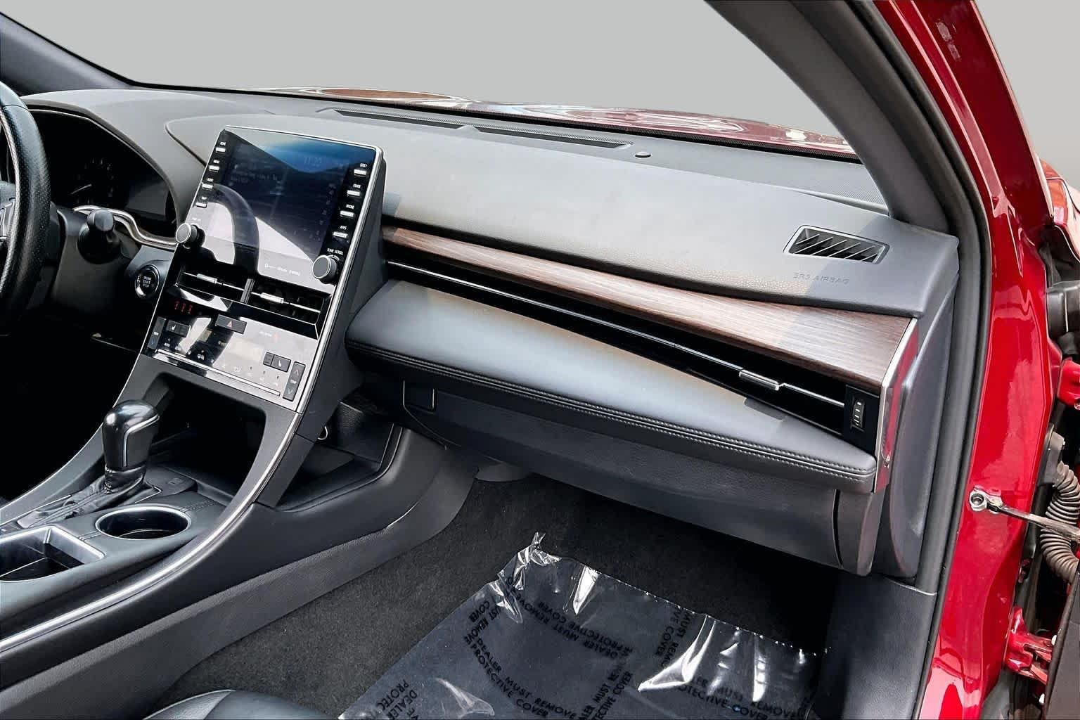 Used 2021 Ruby Flare Pearl Toyota XLE image 19