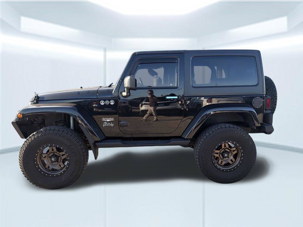 Used 2015 Black Clearcoat Jeep Sahara image 20