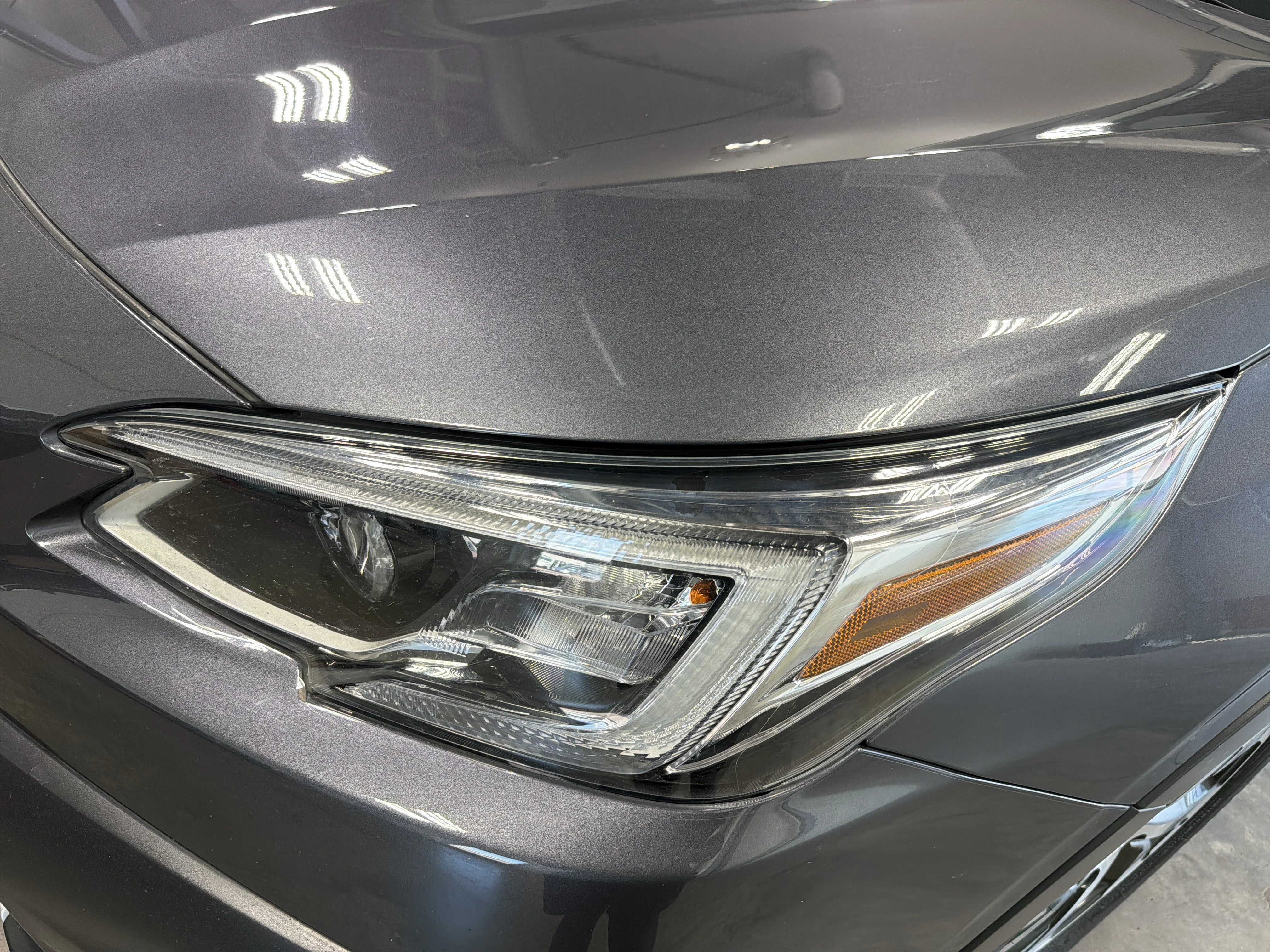 Used 2020 Magnetite Gray Metallic Subaru Limited image 16