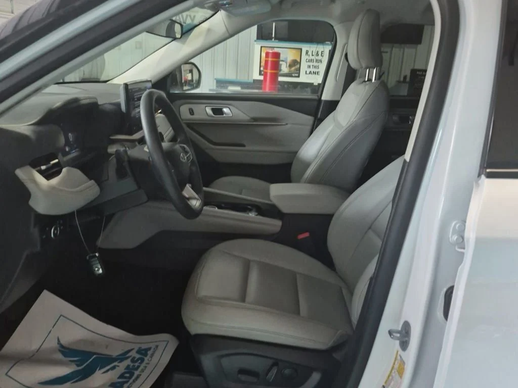 Used 2025 White Ford Active image 7