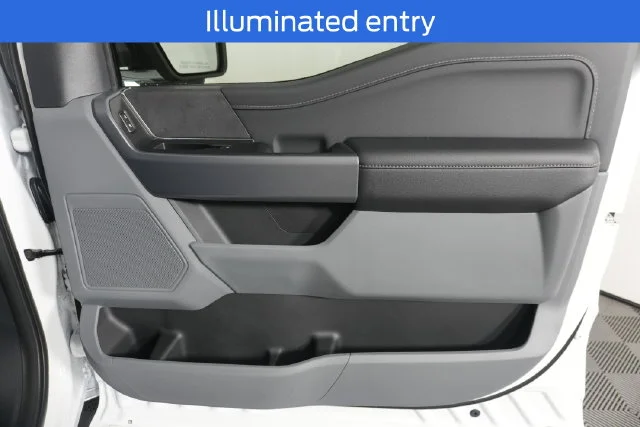 New 2026 Oxford White Ford XLT image 40