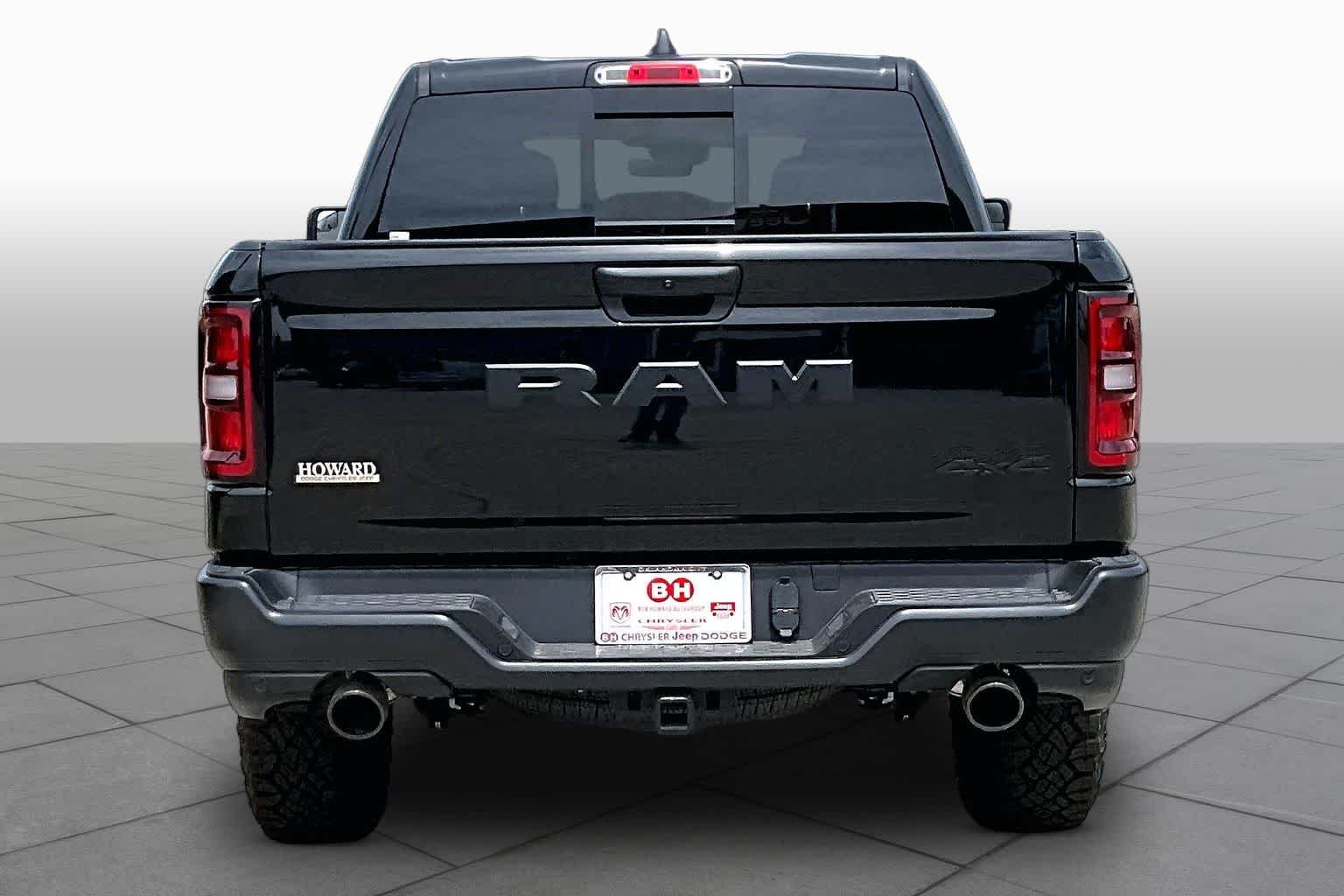 New 2026 Diamond Black Crystal Pearl-Coat Exterior Paint RAM Warlock image 4
