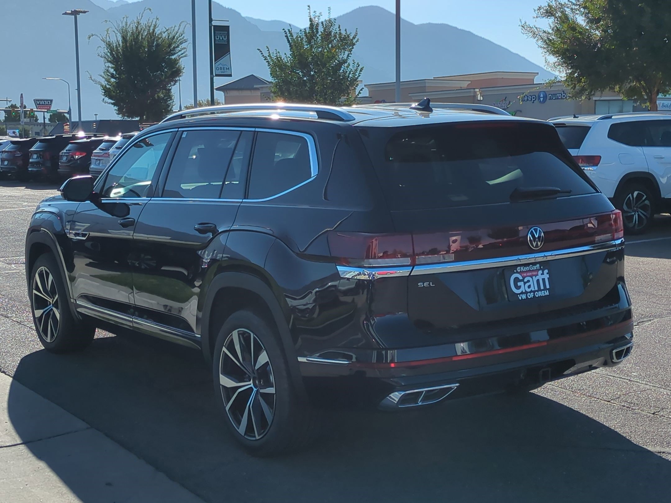 2026 Volkswagen Atlas SEL Premium R-Line - Photo 5