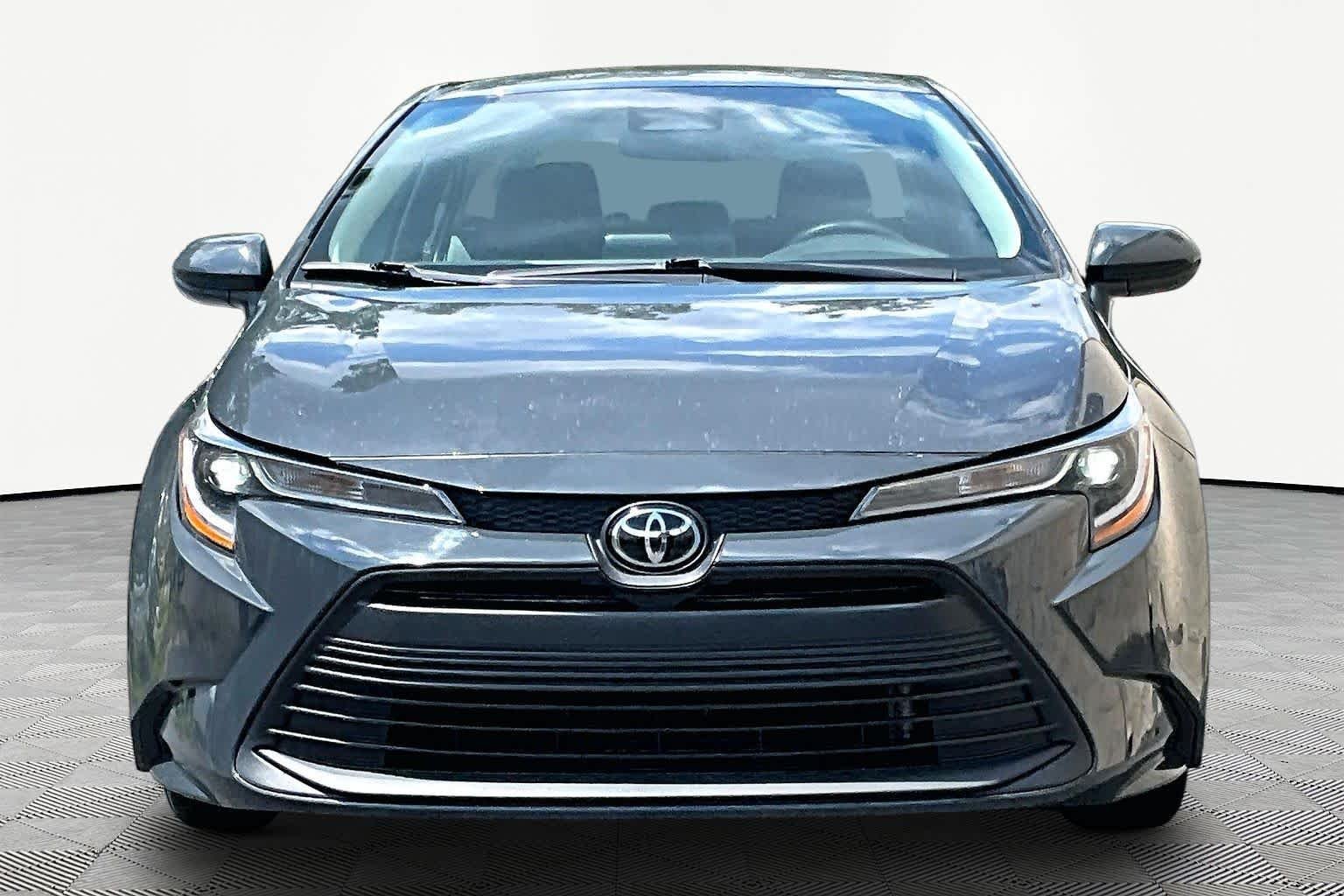 Used 2024 Underground Toyota LE image 4