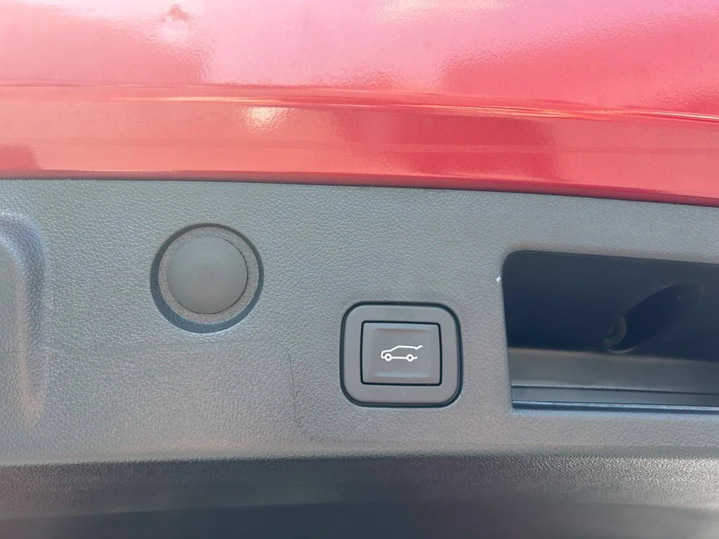 2027 Chevrolet Equinox LT - Photo 12