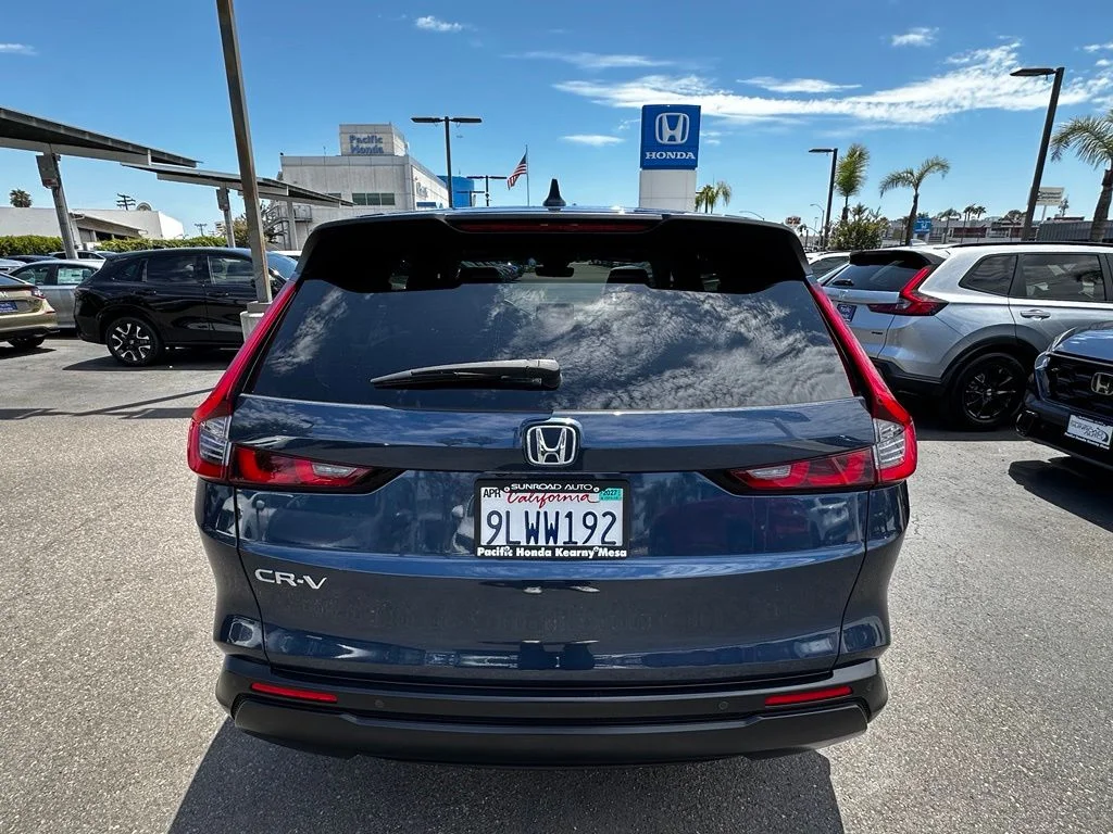 Used 2024 Blue Honda EX-L image 7