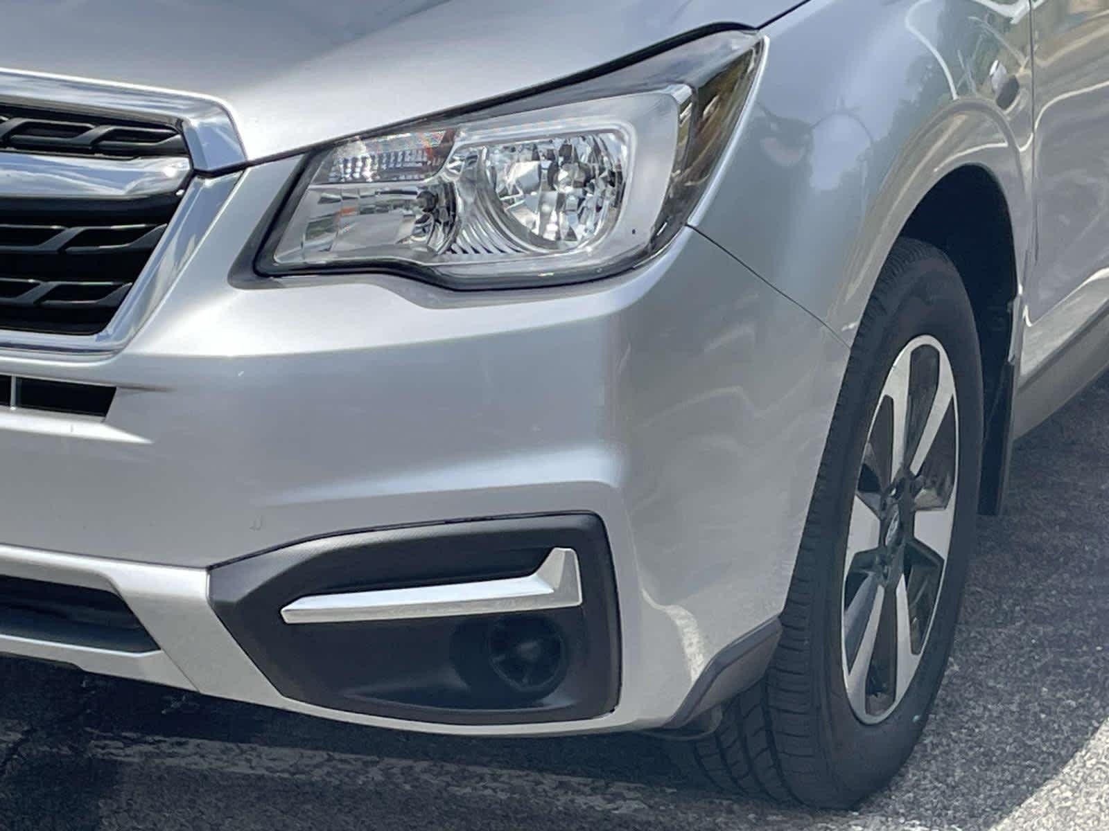 Used 2017 Ice Silver Metallic Subaru Premium image 13