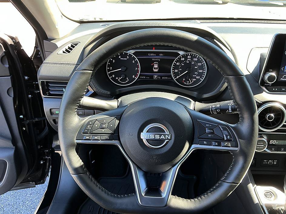 Used 2025 Super Black Nissan SV image 16
