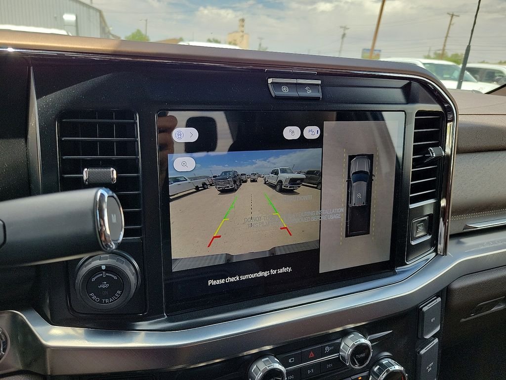 New 2026 Star White Metallic Tri-Coat Ford F-250® King Ranch® image 22