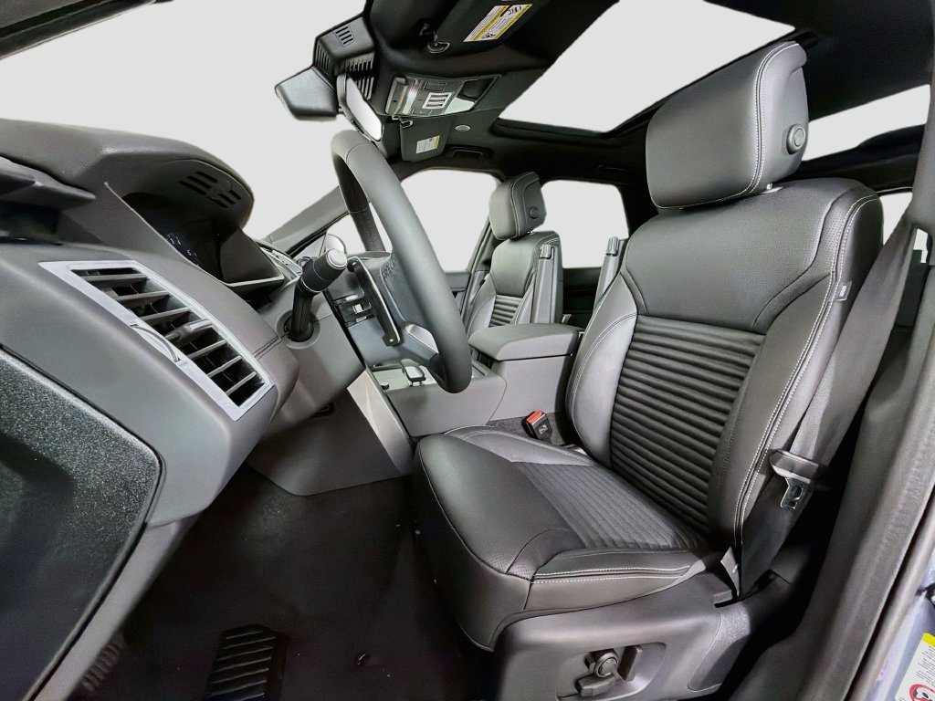 New 2026 Varesine Blue Land Rover S image 22