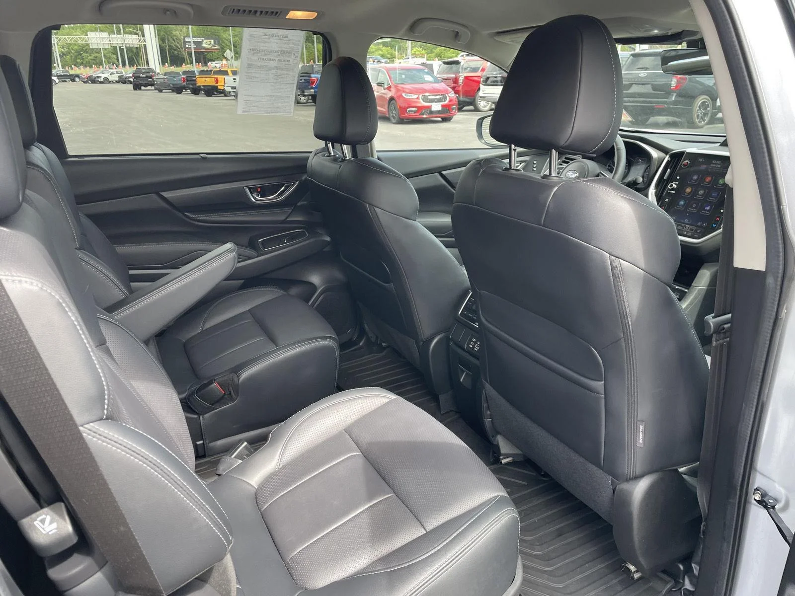 Used 2024 Ice Silver Metallic Subaru Limited image 28