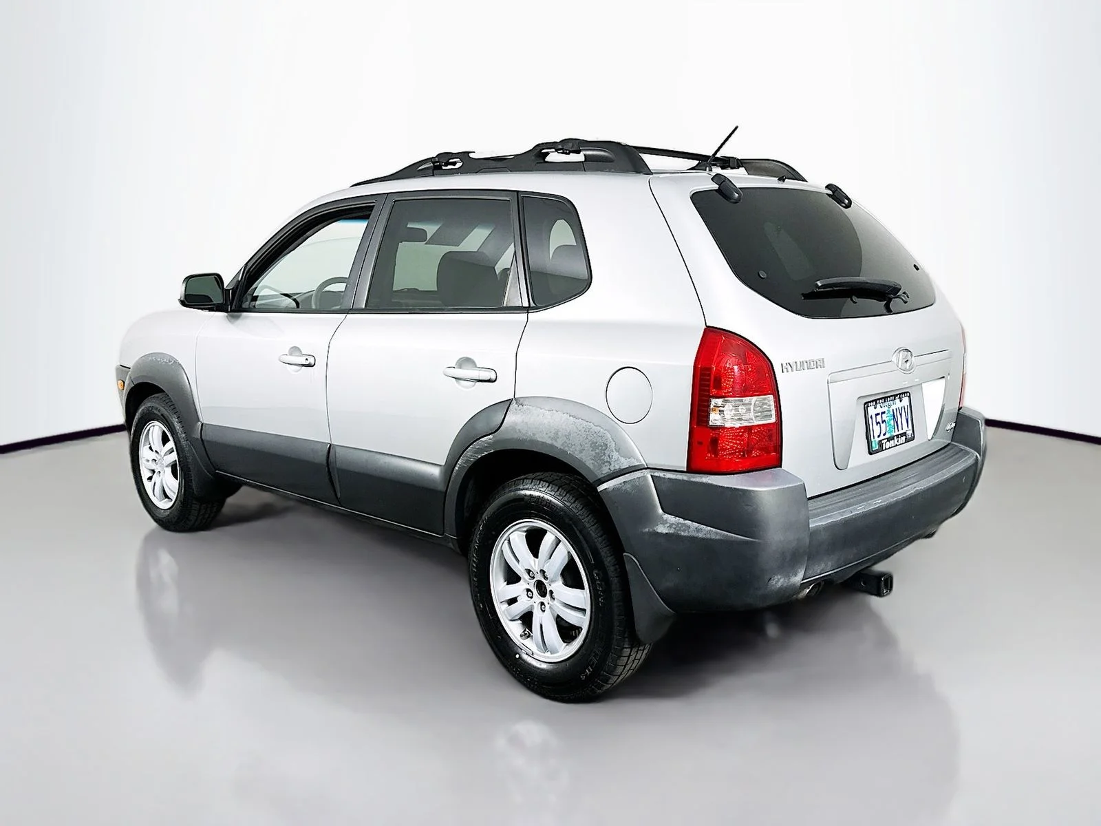 Used 2008 Silver Hyundai SE image 8