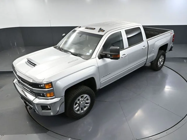 Used 2019 Silver Chevrolet LT image 54