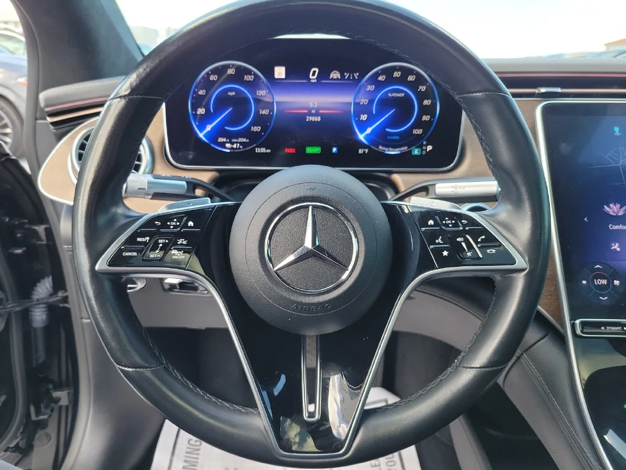 Used 2023  Mercedes-Benz 450 image 23